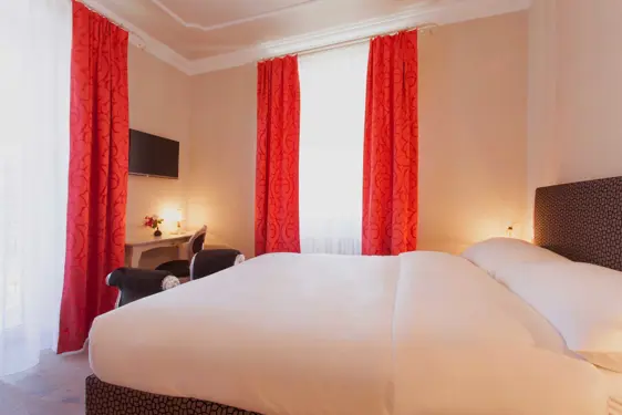 Villa Sarnia Hotel Lago Maggiore Gambarogno Rosso 0250